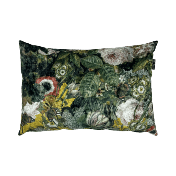 bloemen velvet sierkussen met een prachtige bloemen motief voorkant en fluweel zwarte achterkant